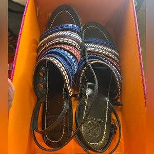 Super cute bohemian-ish. I love the bead and stitching detail